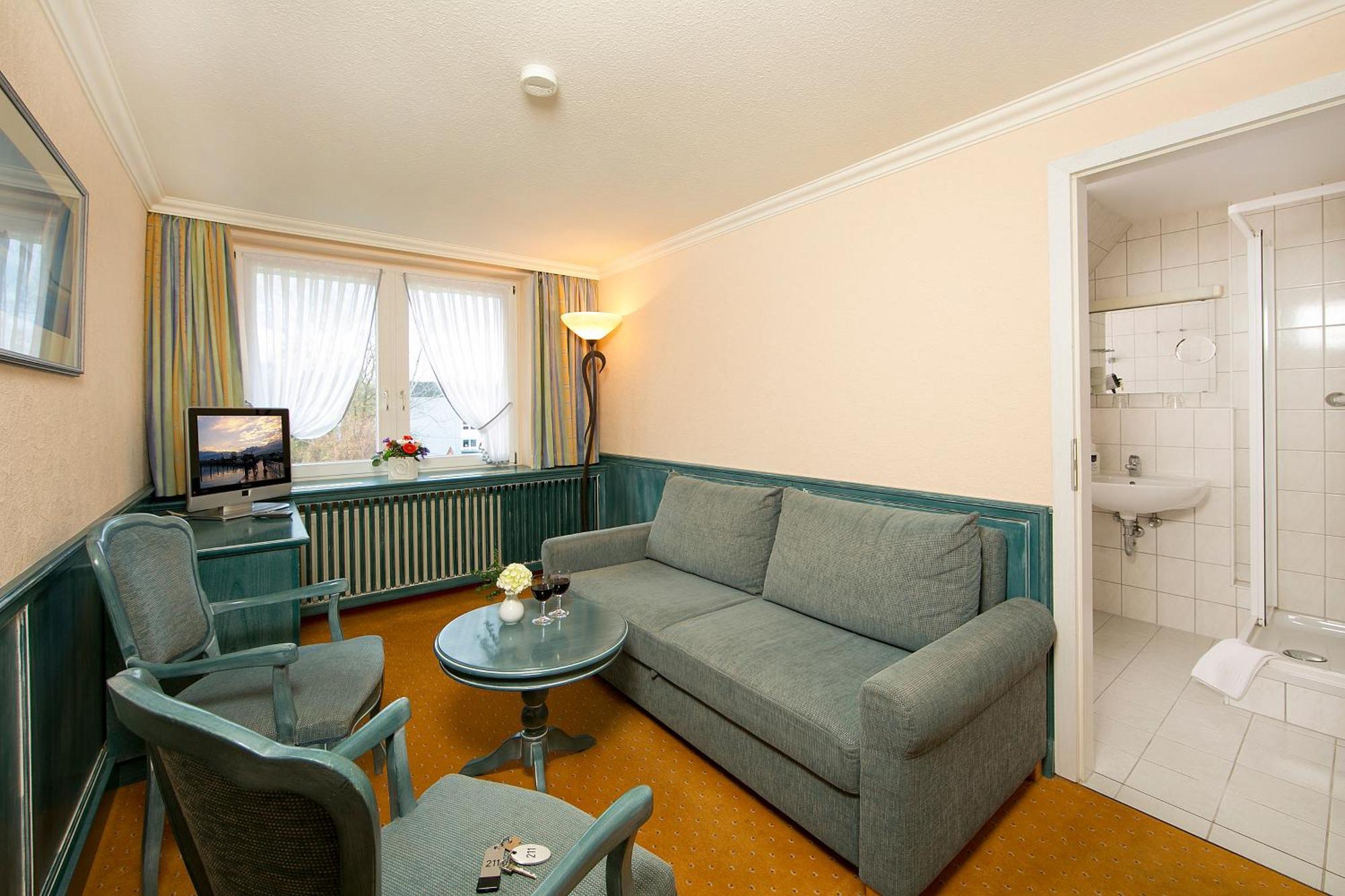 Hotel Duenenschloss Mit Private Spa Zinnowitz Exterior photo